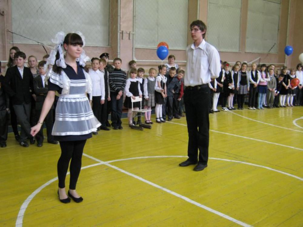 Школа 84 барнаул. Школа 84 Новосибирск. Школа 84 Барнаул учителя. Директор школы 84 Барнаул.